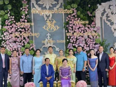 孙子大婚，洪森：难得跟孩子们团聚！