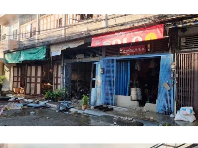 清迈著名市场火灾致10个店铺被烧毁 推测是游客放飞天灯所致