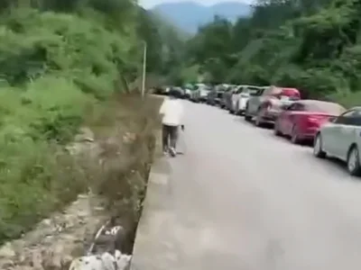 网友投稿：果敢老街大量人员都往勐拉跑