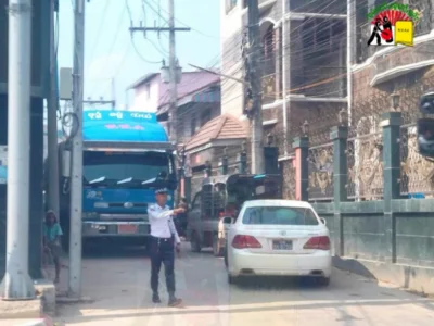缅甸大其力交警拦路排查中国人，会讲中文也要被罚钱
