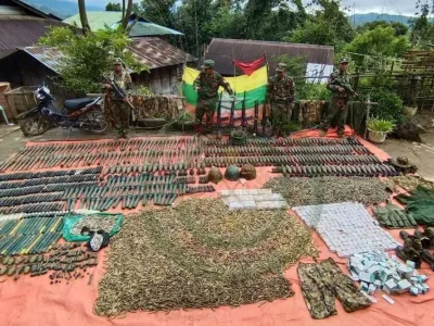德昂军攻占缅北两个重要营地，俘虏5人，缴获的弹药堆成山，缅军53个营地已被攻占