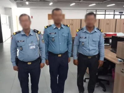 金边交警执法与车主发生争执，3名交警被传唤问话！