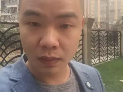 网友投稿：这个大表哥就是骗客户车款，骗客户定金的卖车的