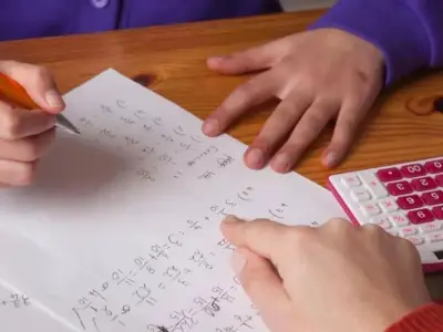 阿联酋推出私人教师工作许可证