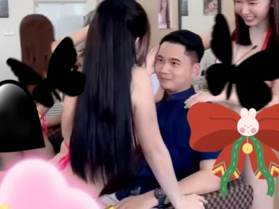 泰国美女穿成这样给客人理发，让人眼睛往哪瞅？