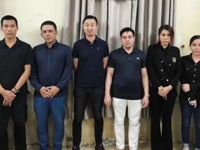 大佬被拘！越南大型“卖淫餐厅”老板，中国籍男子，手下拥有200多名小姐，胡市警方搜其住宅，查获大量现金，用点钞机清点许久