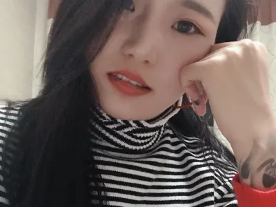 网友投稿：章水琴 艺名：小九 狗人事，卖人那是家常便饭