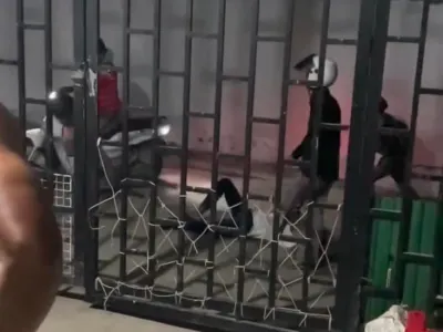 西港少年古惑仔集体协斗，一人被砍死！