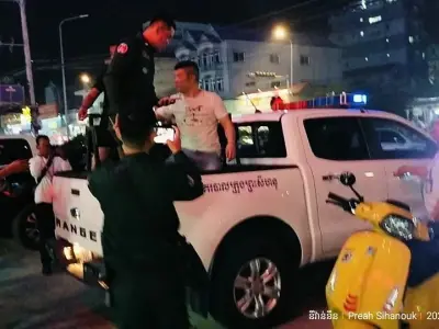 西港一中国男子跳楼重伤