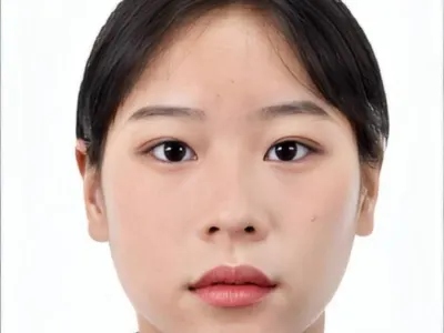 广大的群友我想问下有人认识这女的叫刘懿莹吗？