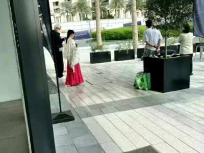 传销风波后，张庭夫妇疑似在迪拜壕购房产上热搜！火速辟谣又遭中介打脸