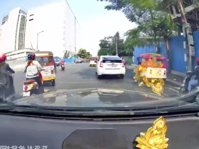昨天，我被金边交警拦了...