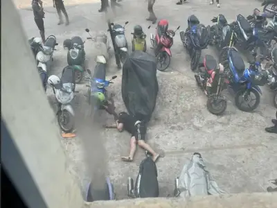 网友投稿：突发亚太城刚刚一个推推跳楼身亡