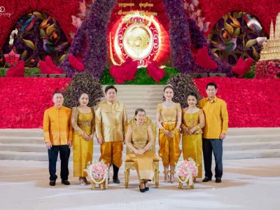 【组图】富商儿子大婚，鲜花布置花费50万美元