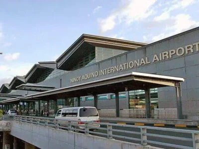 保证破功? NAIA机场遇电力故障 旅客抱怨闷热