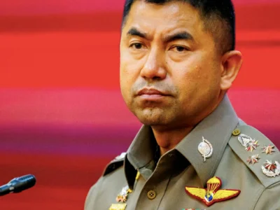 突发！泰国法庭批准逮捕警察高官素拉切！称有充分证据指明他洗钱