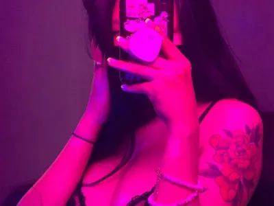 网友回应：就是针对刚才说能不能接受那个老婆做过鸡的兄弟