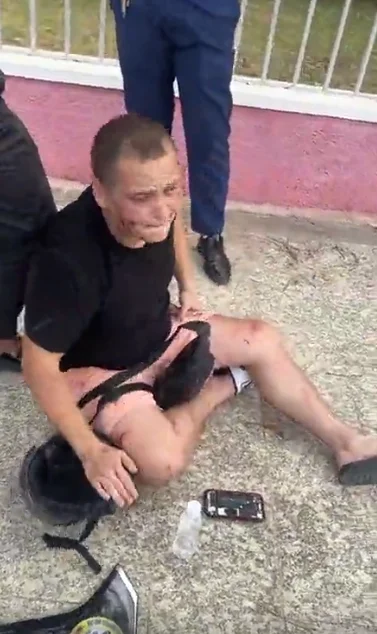 西港醉汉逆行酿车祸，中国男子连人带车被扣！