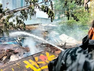 西港一民宅附近发生大火！