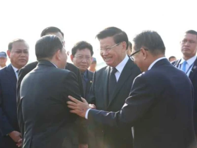 老挝国家主席访柬