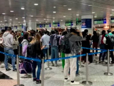 外交部: 中国已与23个国家全面互免签证, 新马泰是热点