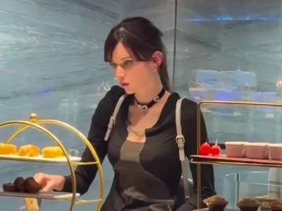 网友投稿：日本著名日俄混血AV女优 泷泽萝拉 今日现身老挝金三角特区
