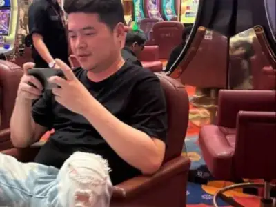 网友投稿：这两个人联合起来 骗码 胖子叫卢克 白色裤子叫韩信