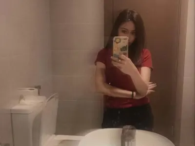 网友投稿：此女公司代号小猪，在迪拜凤凰园区dip某公司担任人事主管