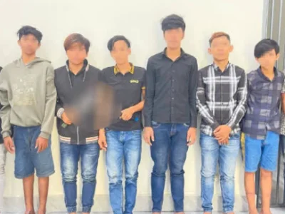 金边8名不良少年被捕，查获武器和毒品！
