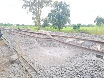 缅甸这局势！3年时间，铁道被炸205次，铁桥被炸163次···