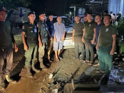 柬埔寨一汽车被偷：车上坐着2人，连人带车被开走！