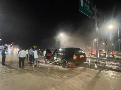 柬埔寨一中国人路虎汽车发生自燃！