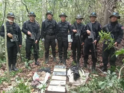 柬泰边境惊现6箱机枪子弹！
