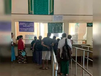 缅甸这条火车线路很“火爆”，票源紧张，黑市上价格涨高3倍