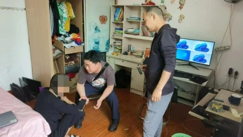 男子通过网游“低价代充”助电诈团伙洗钱128万元，被刑拘