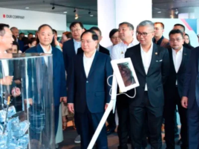 中马部长吉隆坡会面，推动汽车、科技与数字经济合作