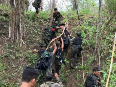 敏昂莱武装疑在克伦尼战场使用化学武器 交战中克伦尼军出现中毒症状