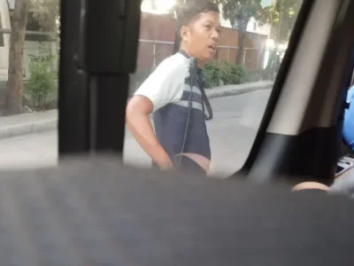网友投稿：今天我们公司班车在这个路段被拦停了
