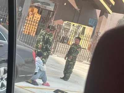 突发事件: 就在现在特区万国公寓被围了