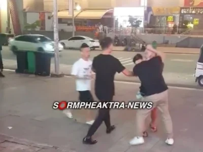 【视频】西港两中国男子当街互殴