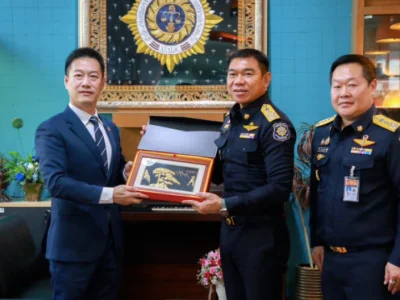 泰国与中国驻泰使馆联手！深化禁毒和打击犯罪合作！