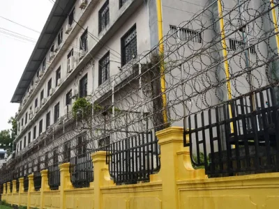 两人出境到柬埔寨搞诈骗，分别诈骗400余万，遭判刑