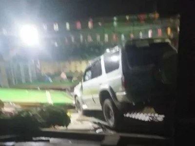 木姐民兵醉酒失控驾车撞房，居民安全受威胁