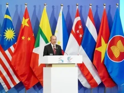 老挝副总理吉乔·凯坎匹吞与中国能建董事长宋海良会谈