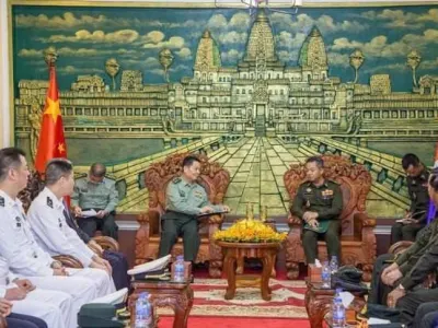 中国中央军委联合参谋部副参谋长曹青锋访问柬埔寨！