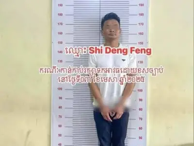 西港警方设卡检查，中国男子非法持枪、藏毒被捕