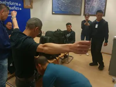 两名中国男子涉嫌在澳门飞曼谷航班上行窃被捕，窃取现金超8万泰铢