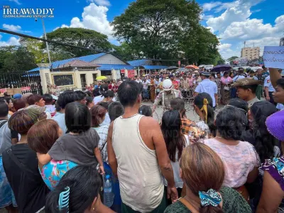 新年第一天，4893名服刑人员被赦免；13名外籍人士获特赦