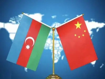 中国和阿塞拜疆签署互免签证协定，协定将在两国政府履行必要程序后正式生效