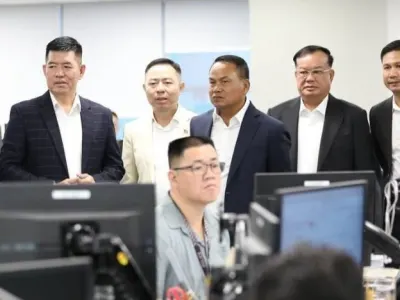 柬埔寨国家警署总监参观新加坡反诈骗中心